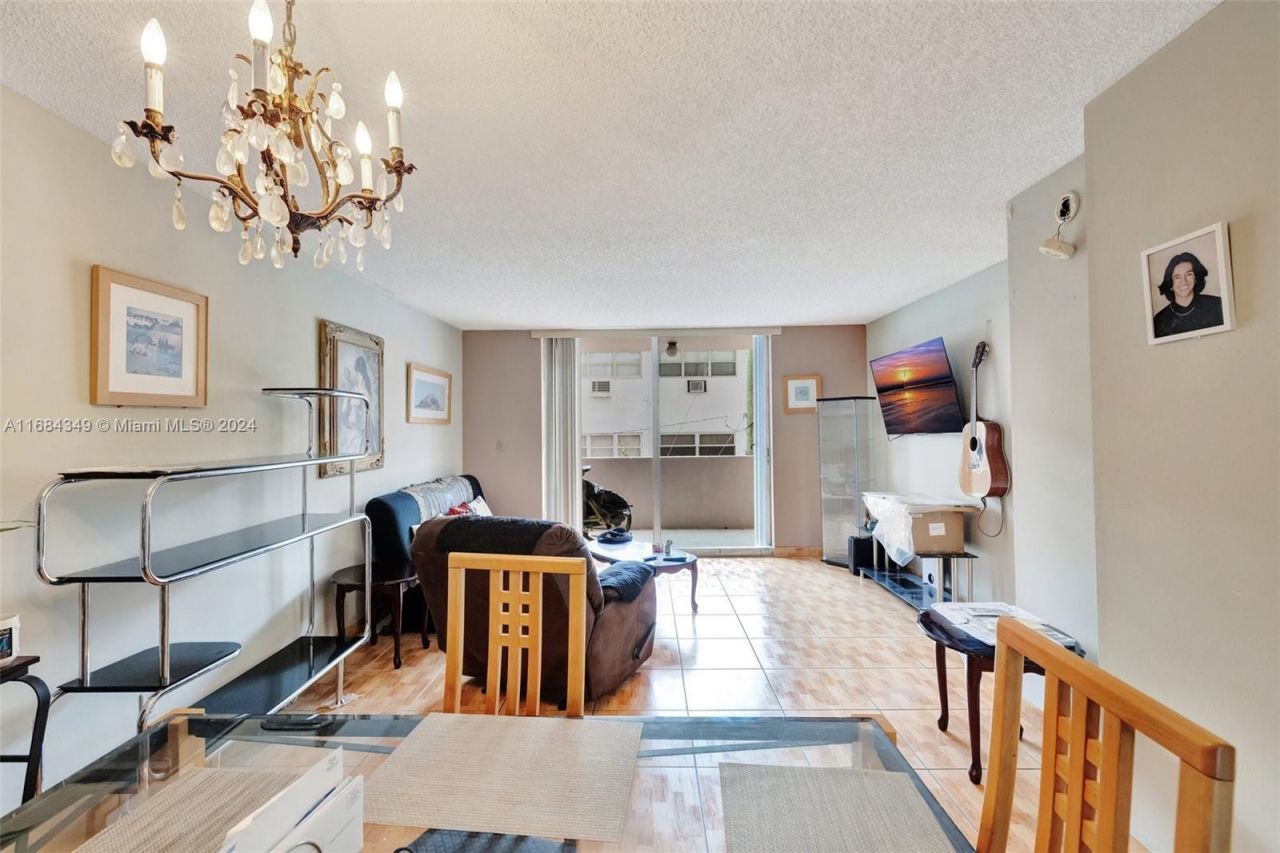 3161 S Ocean Dr, Unit 203, Hallandale Beach, FL 33009 Photo