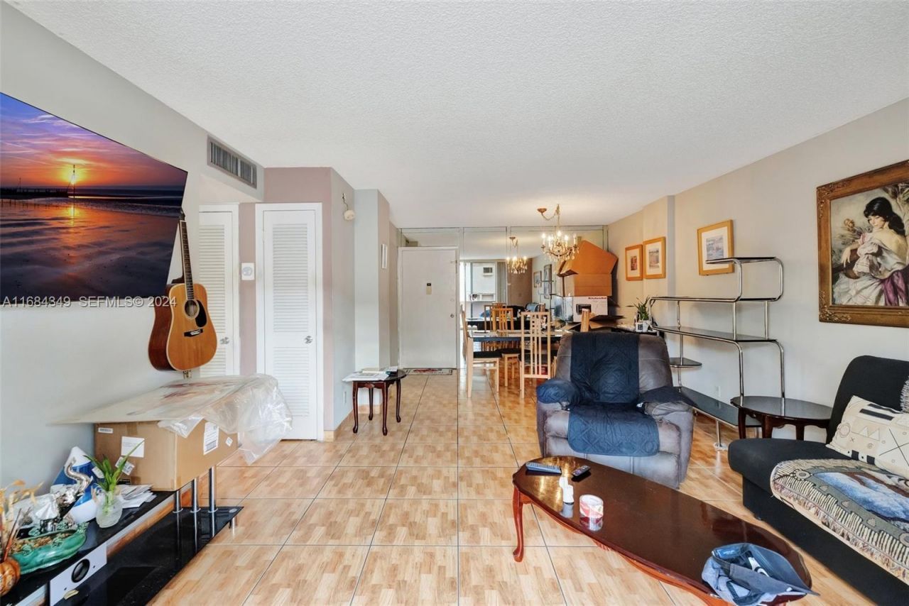 3161 S Ocean Dr, Unit 203, Hallandale Beach, FL 33009 Photo