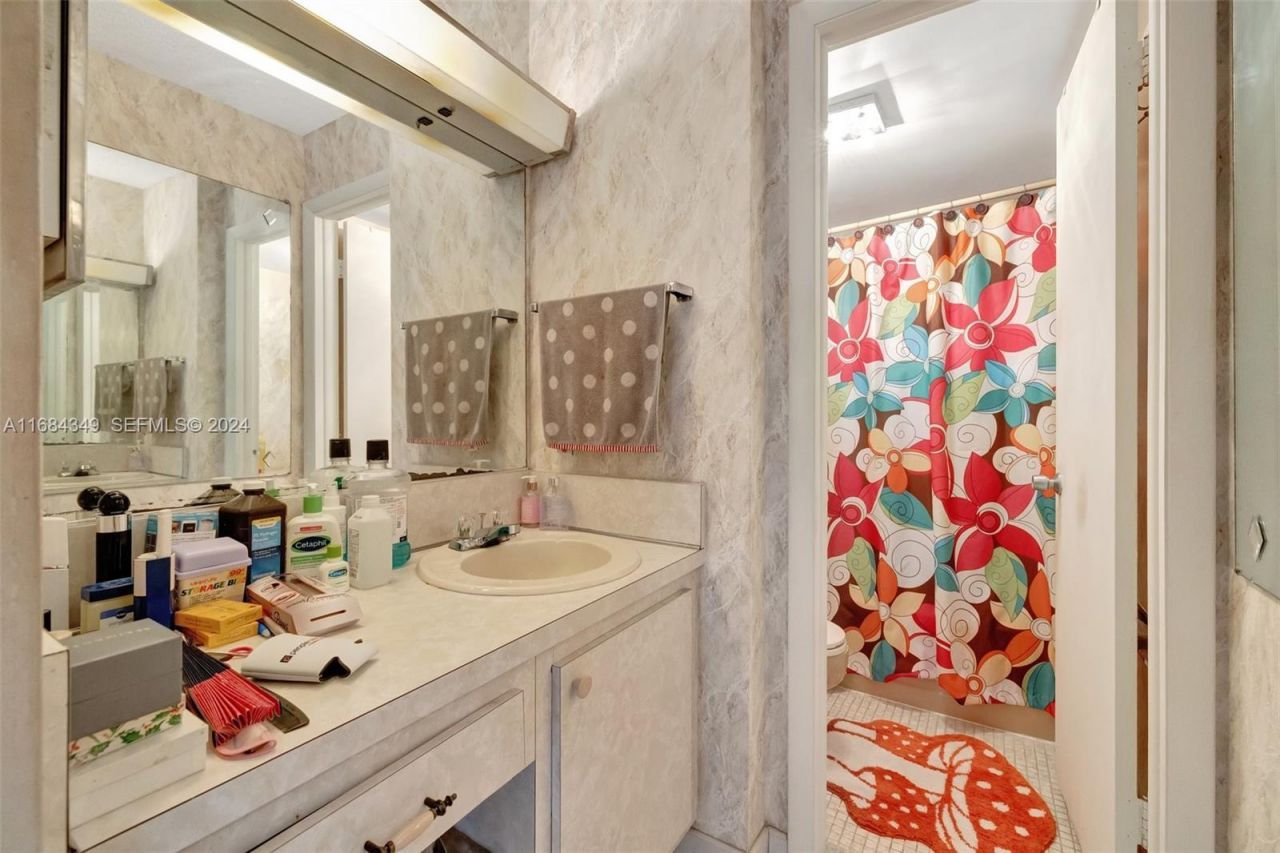 3161 S Ocean Dr, Unit 203, Hallandale Beach, FL 33009 Photo