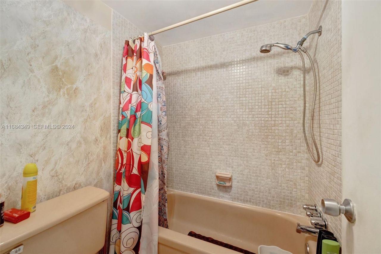 3161 S Ocean Dr, Unit 203, Hallandale Beach, FL 33009 Photo