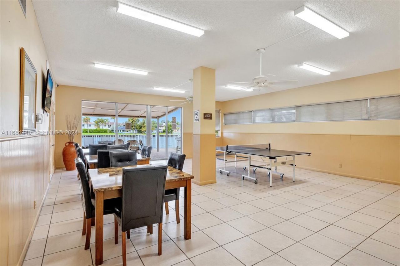 3161 S Ocean Dr, Unit 203, Hallandale Beach, FL 33009 Photo