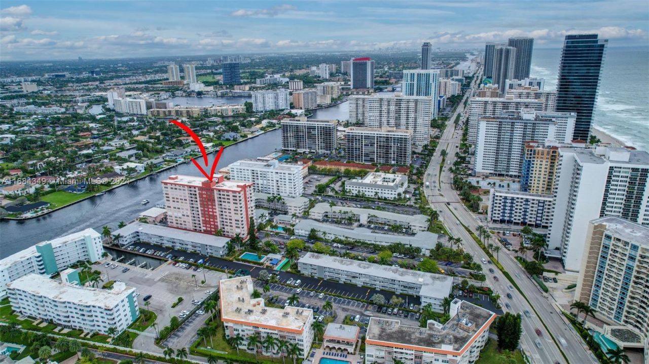 3161 S Ocean Dr, Unit 203, Hallandale Beach, FL 33009 Photo