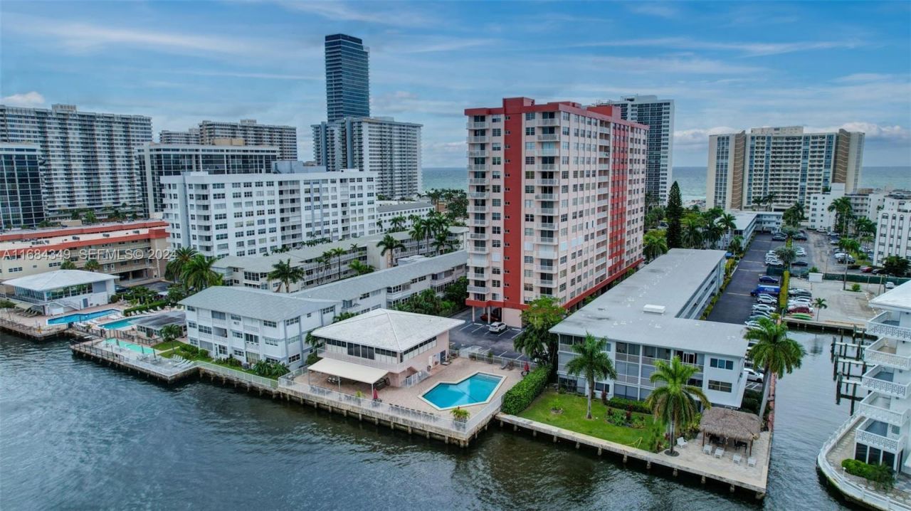 3161 S Ocean Dr, Unit 203, Hallandale Beach, FL 33009 Photo