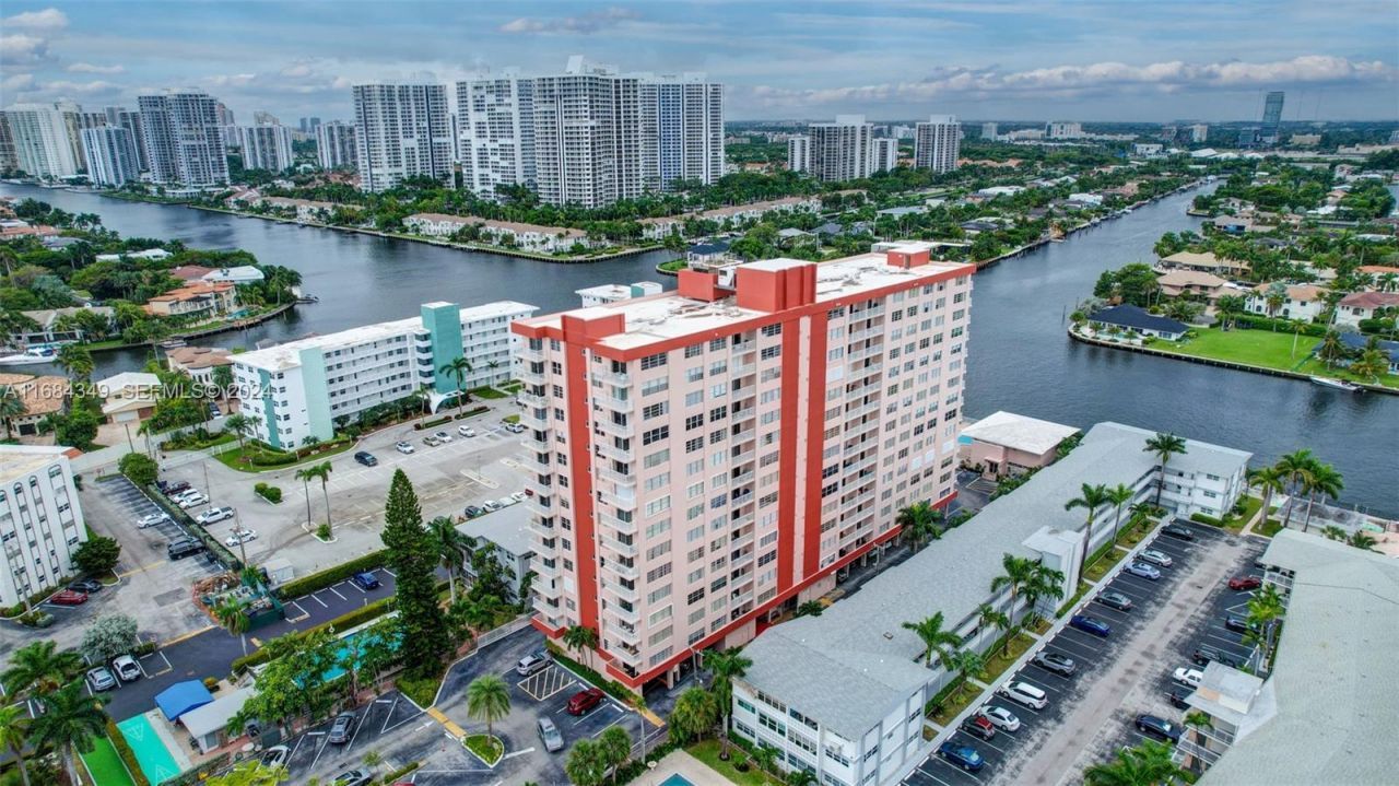 3161 S Ocean Dr, Unit 203, Hallandale Beach, FL 33009 Photo