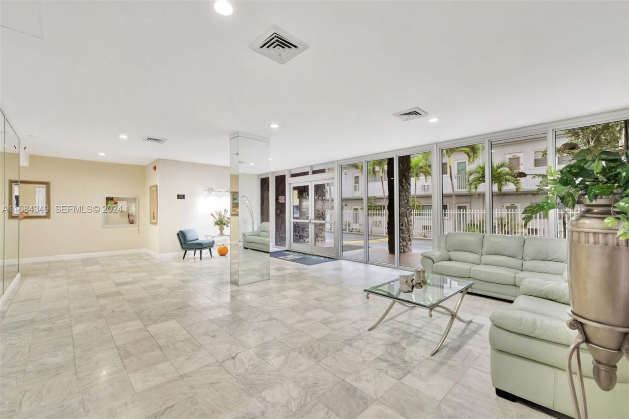 3161 S Ocean Dr, Unit 203, Hallandale Beach, FL 33009 Photo