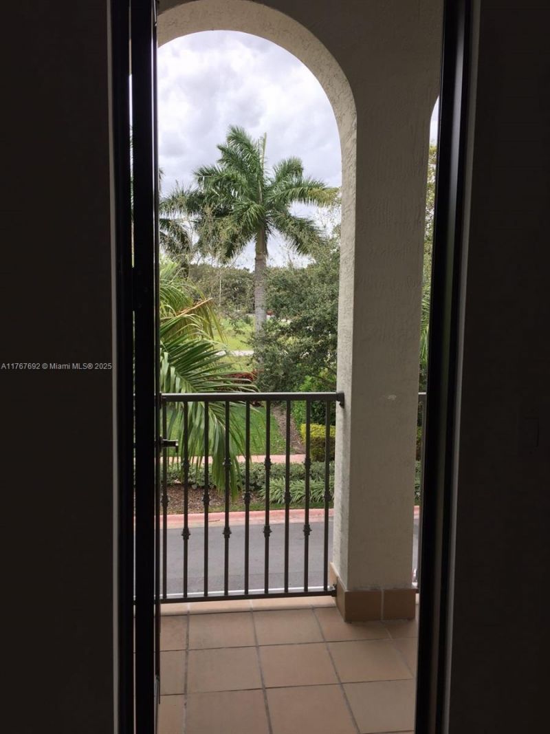 5189 NW 85th Ave, Unit 5189, Miami, FL 33166 Photo