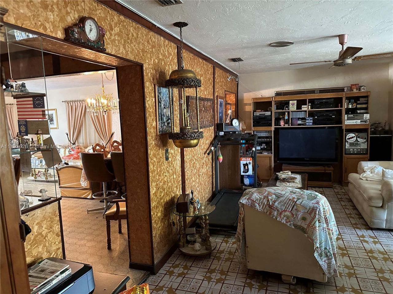 911 E 39th Pl, Hialeah, FL 33013 Photo