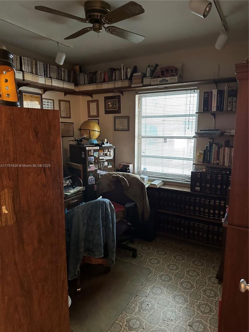 911 E 39th Pl, Hialeah, FL 33013 Photo