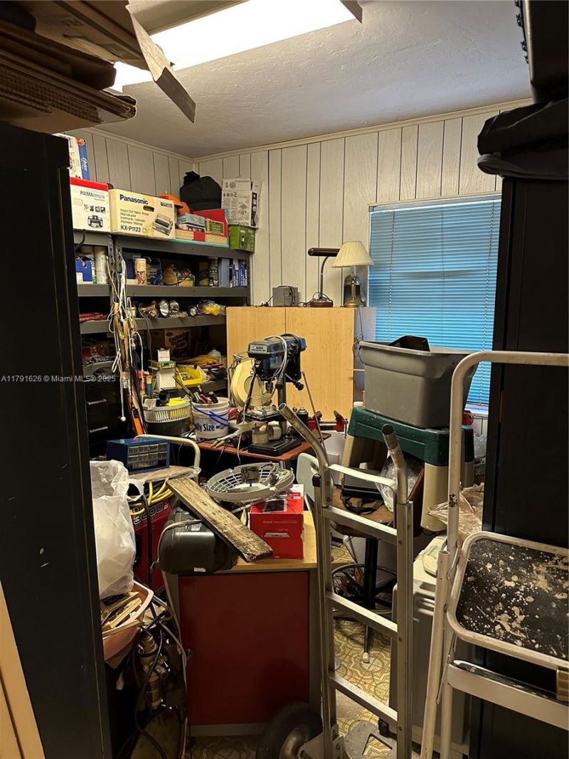 911 E 39th Pl, Hialeah, FL 33013 Photo