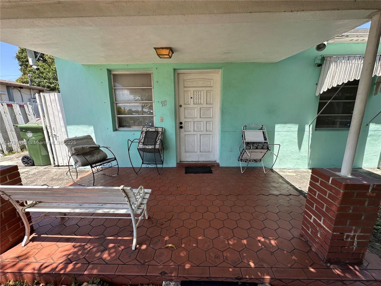 911 E 39th Pl, Hialeah, FL 33013 Photo