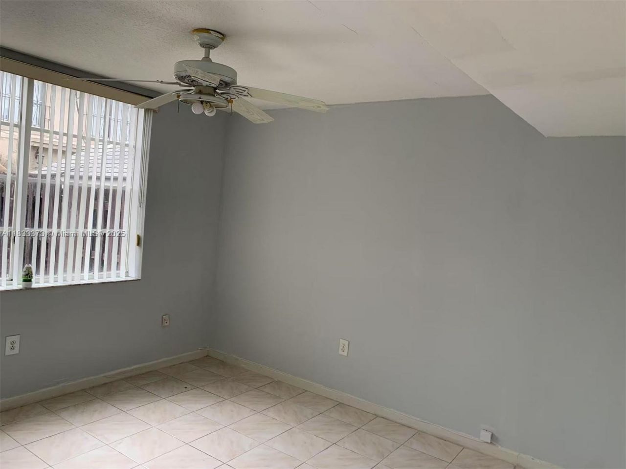 1062 W 42nd Pl, Unit Studio, Hialeah, FL 33012 Photo
