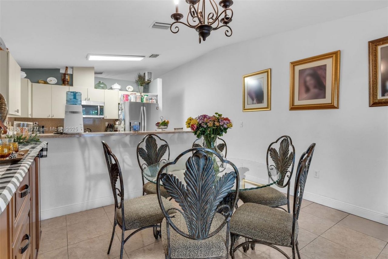 25237 SW 133rd Pl, Homestead, FL 33032 Photo