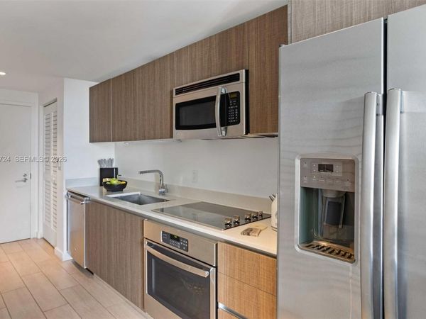 1600 SW 1st Ave, Unit 704, Miami, FL 33129