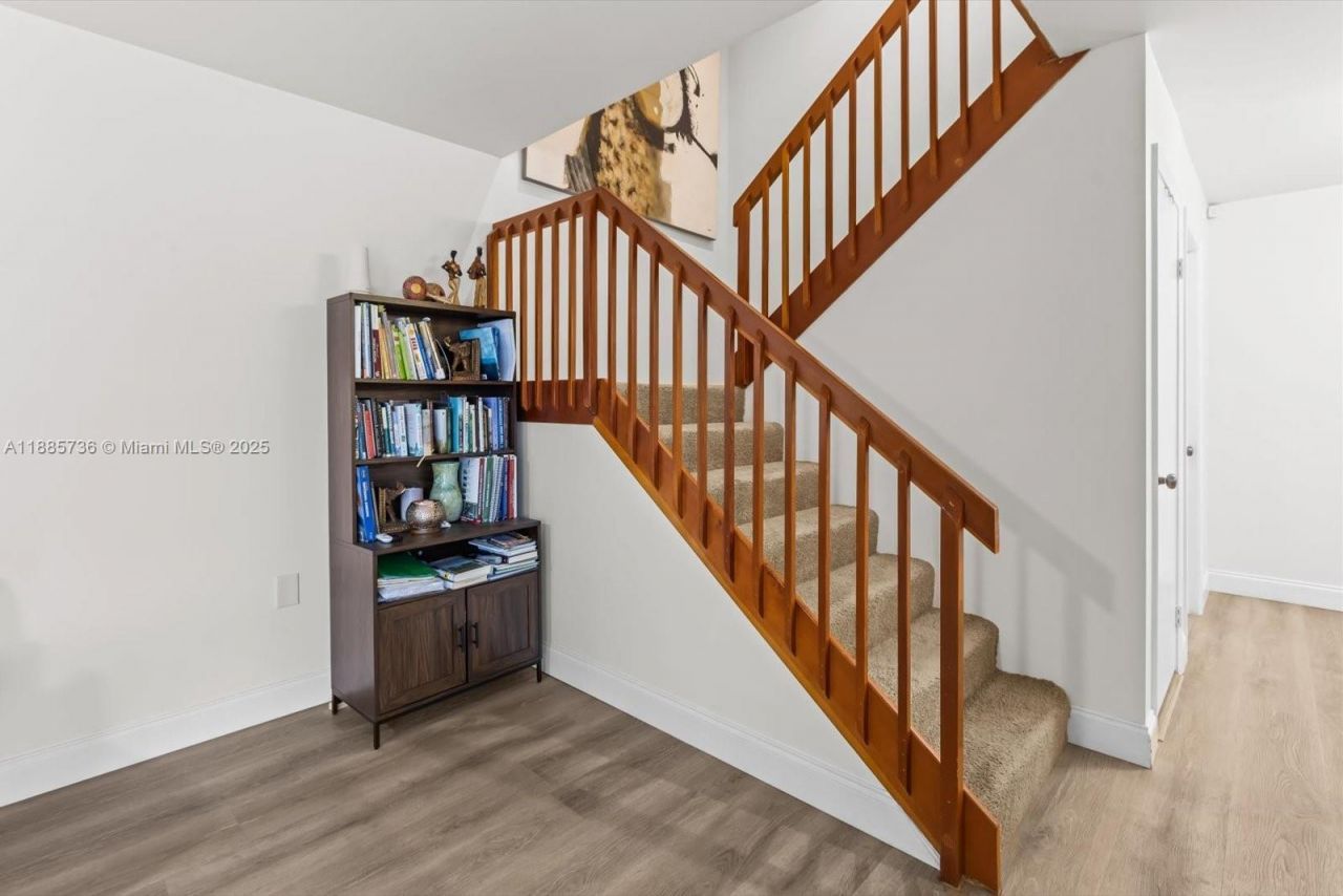 6001 60th Way, West Palm Beach, FL 33409 Photo