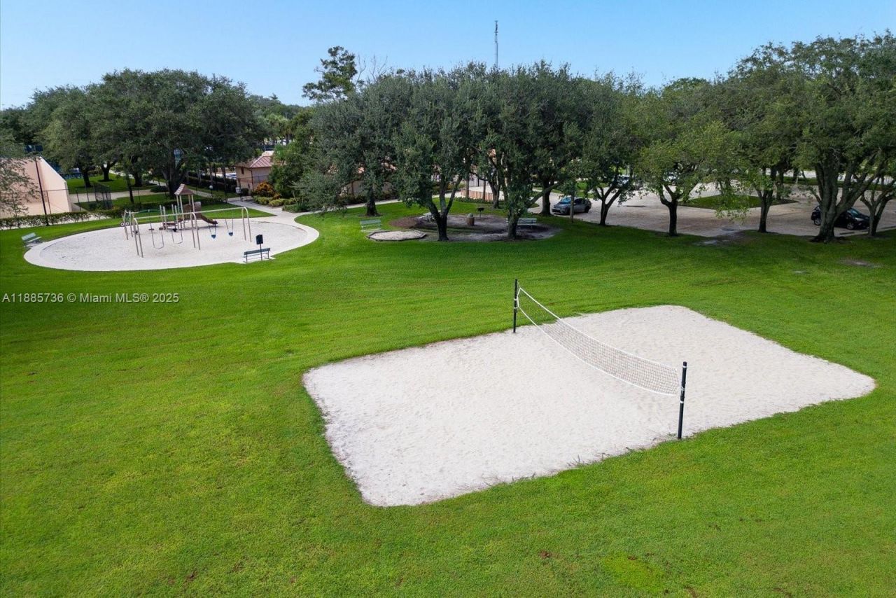 6001 60th Way, West Palm Beach, FL 33409 Photo