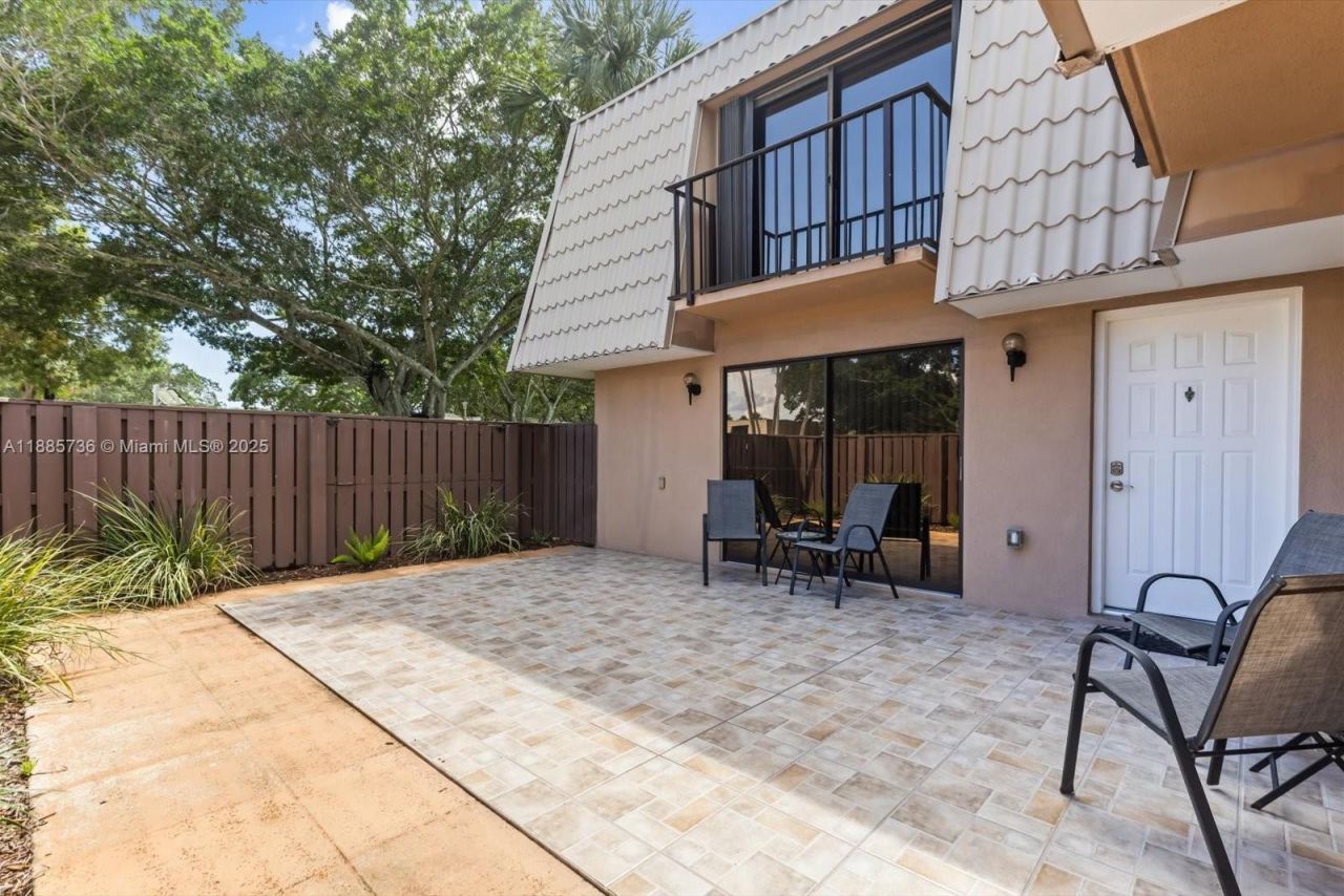 6001 60th Way, West Palm Beach, FL 33409 Photo