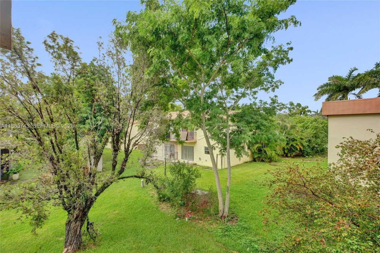 13980 NE 2nd Ct, Miami, FL 33161 Photo