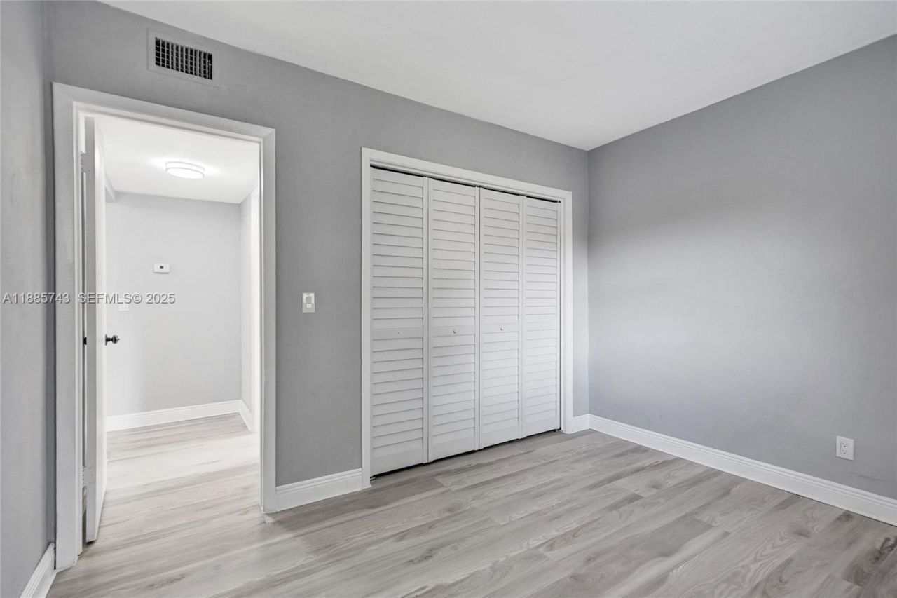 13980 NE 2nd Ct, Miami, FL 33161 Photo