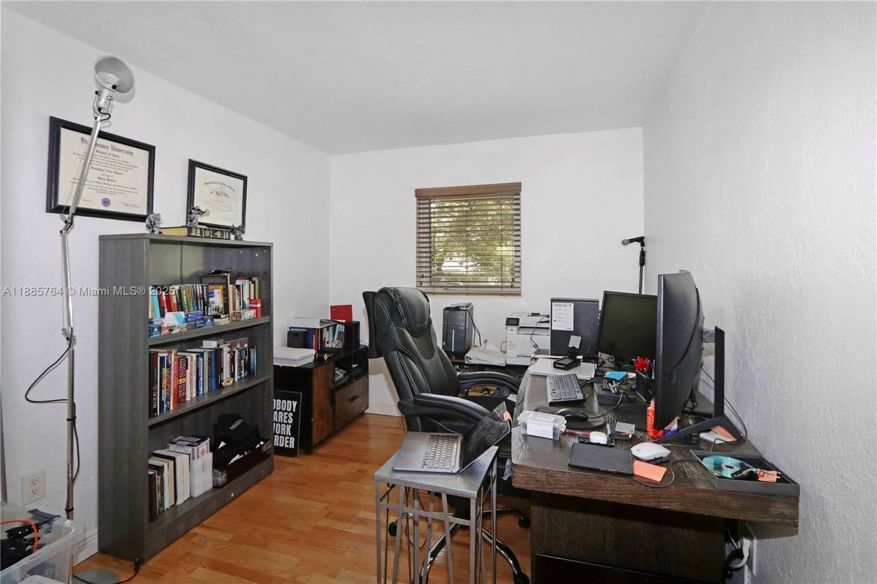 8617 SW 68th Ct, Unit 24, Pinecrest, FL 33156 Photo