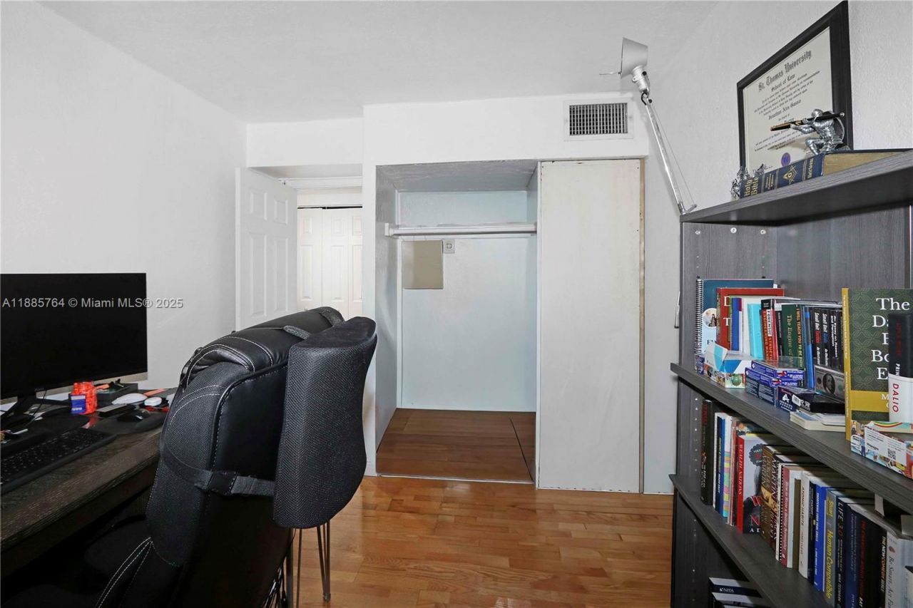 8617 SW 68th Ct, Unit 24, Pinecrest, FL 33156 Photo