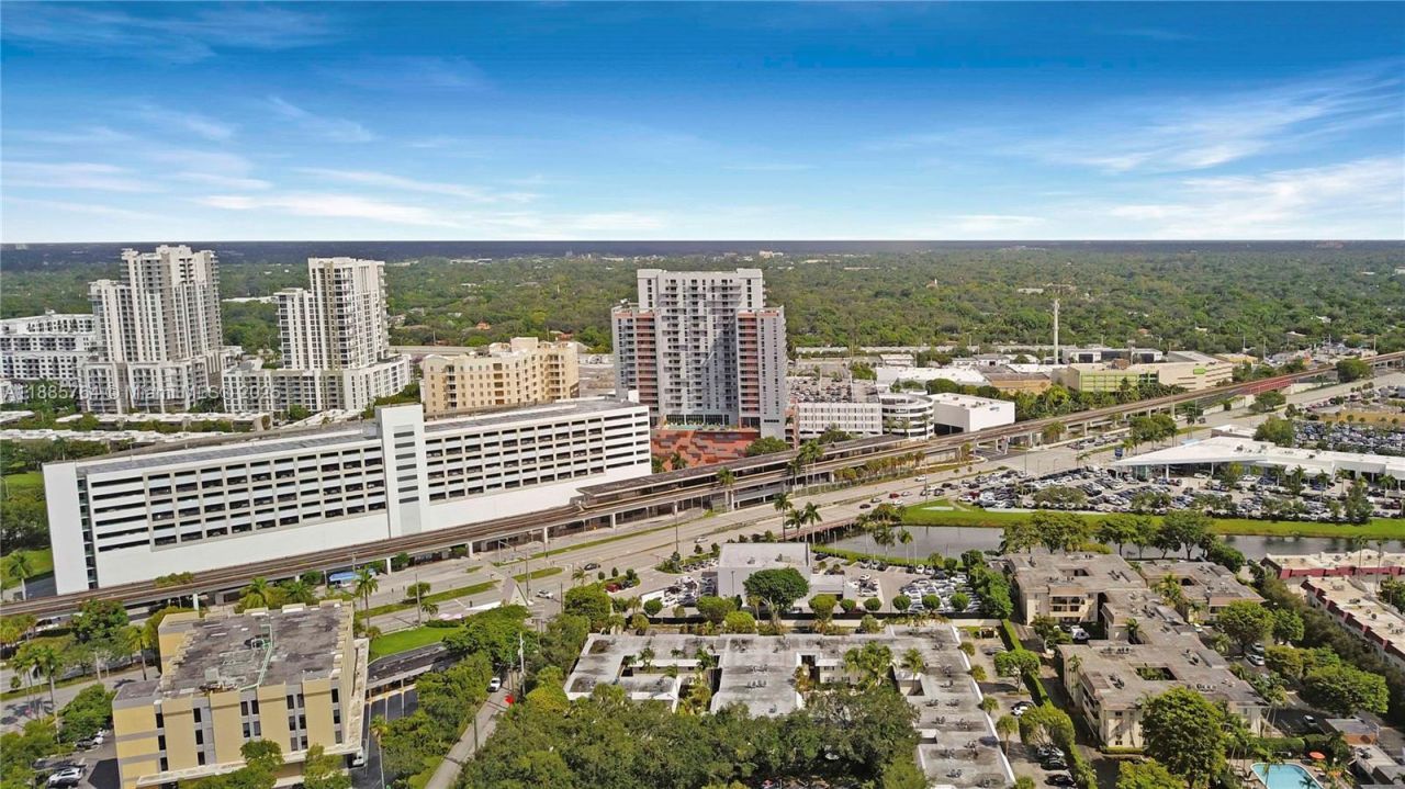 8617 SW 68th Ct, Unit 24, Pinecrest, FL 33156 Photo