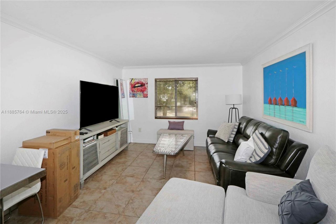 8617 SW 68th Ct, Unit 24, Pinecrest, FL 33156 Photo