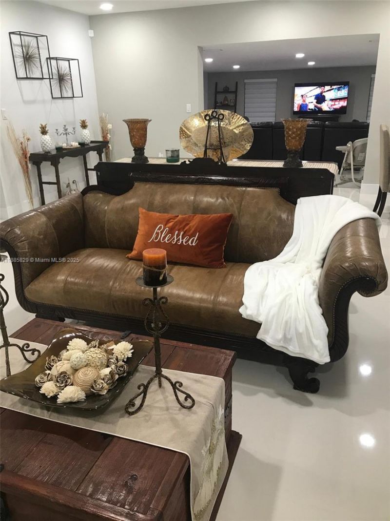 3880 NW 179th St, Miami Gardens, FL 33055 Photo