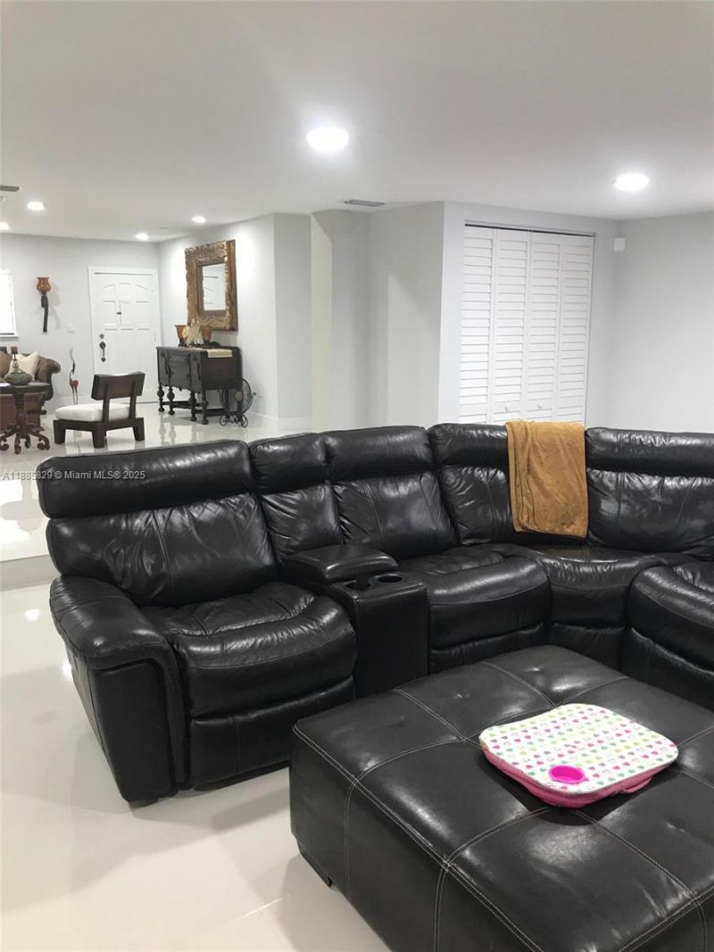 3880 NW 179th St, Miami Gardens, FL 33055 Photo