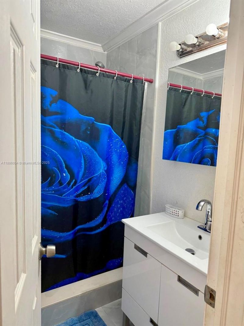 19611 NW 47th Ave, Miami Gardens, FL 33055 Photo