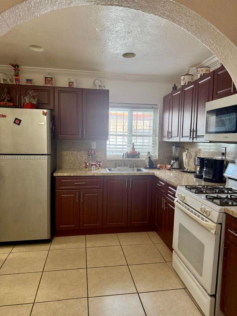 19611 NW 47th Ave, Miami Gardens, FL 33055 Photo