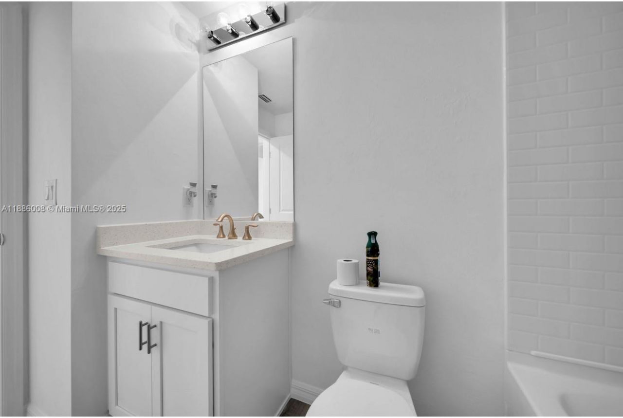 4217 NE 23rd Pl, Cape Coral, FL 33909 Photo