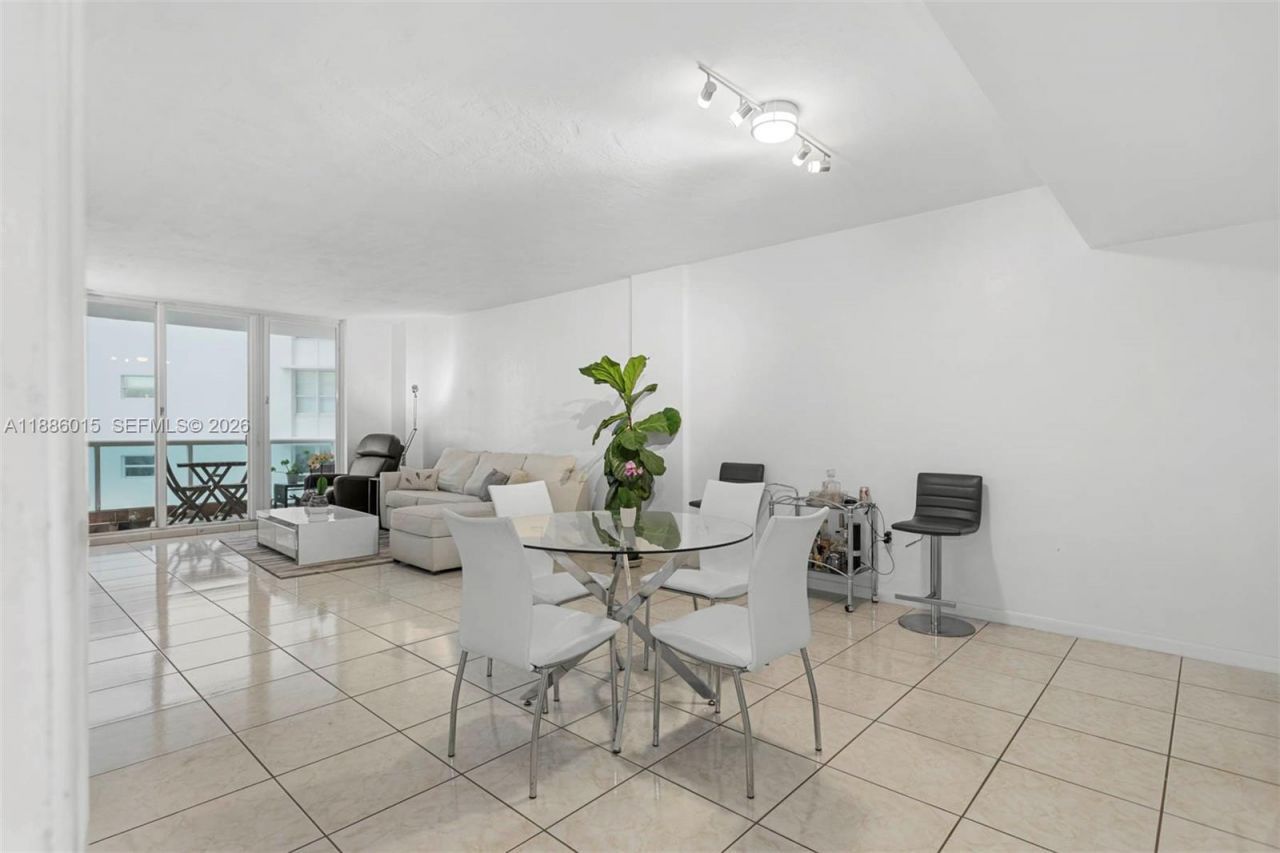 5001 Collins Ave, Unit 5E, Miami Beach, FL 33140 Photo