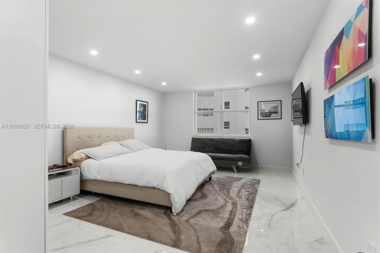 5001 Collins Ave, Unit 8C, Miami Beach, FL 33140 Photo