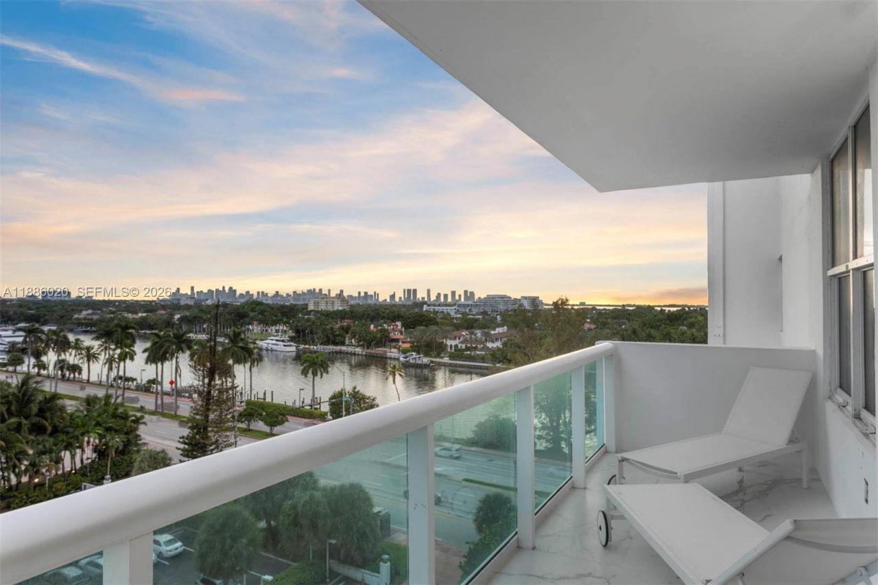 5001 Collins Ave, Unit 8C, Miami Beach, FL 33140 Photo