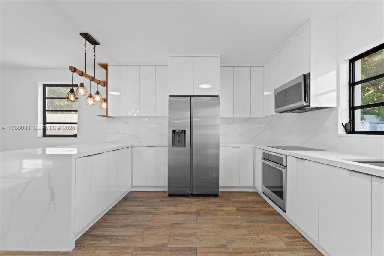 705 E 9th Ln, Hialeah, FL 33010 Photo