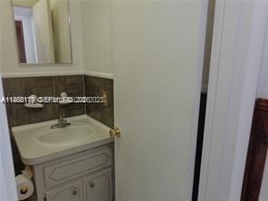 2901 NW 47th Ter, Unit 248B, Lauderdale Lakes, FL 33313 Photo