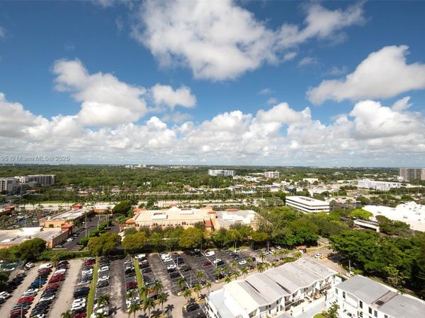 2750 NE 183rd St, Unit 2204, Aventura, FL 33160