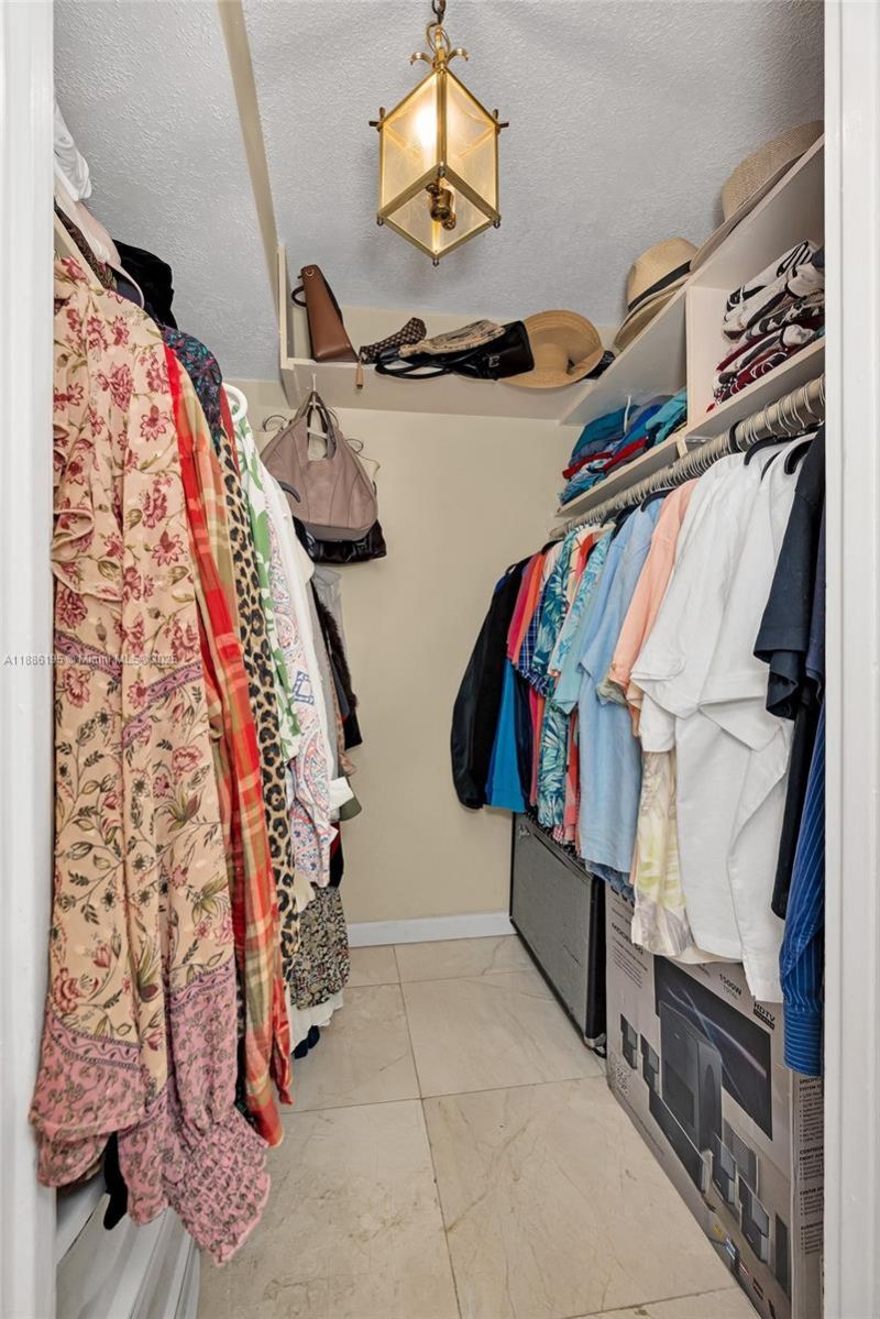 2750 NE 183rd St, Unit 2204, Aventura, FL 33160 Photo