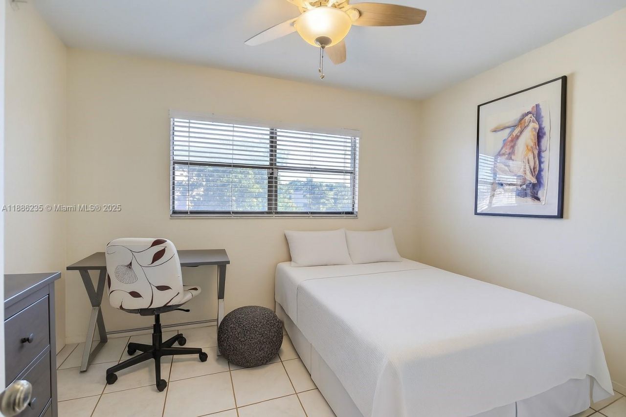27 Madrid Ln, Unit 2-8, Davie, FL 33324 Photo