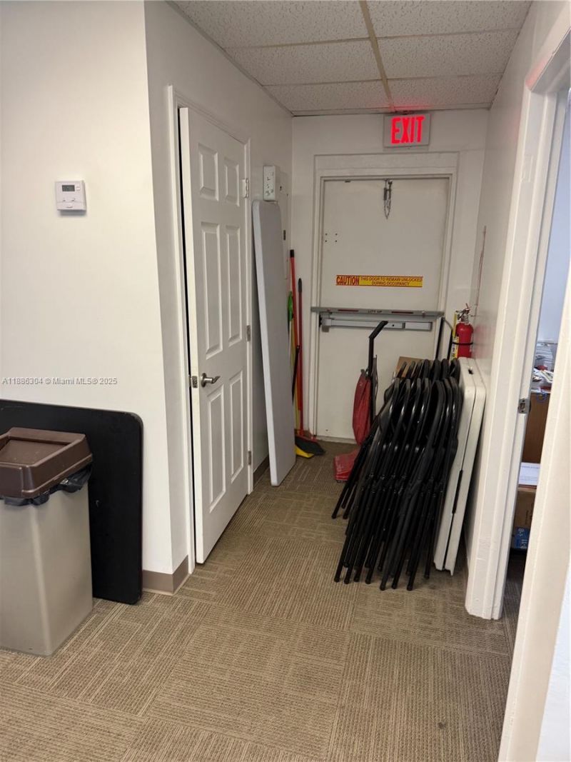 8741 NW 57th St, Tamarac, FL 33351 Photo