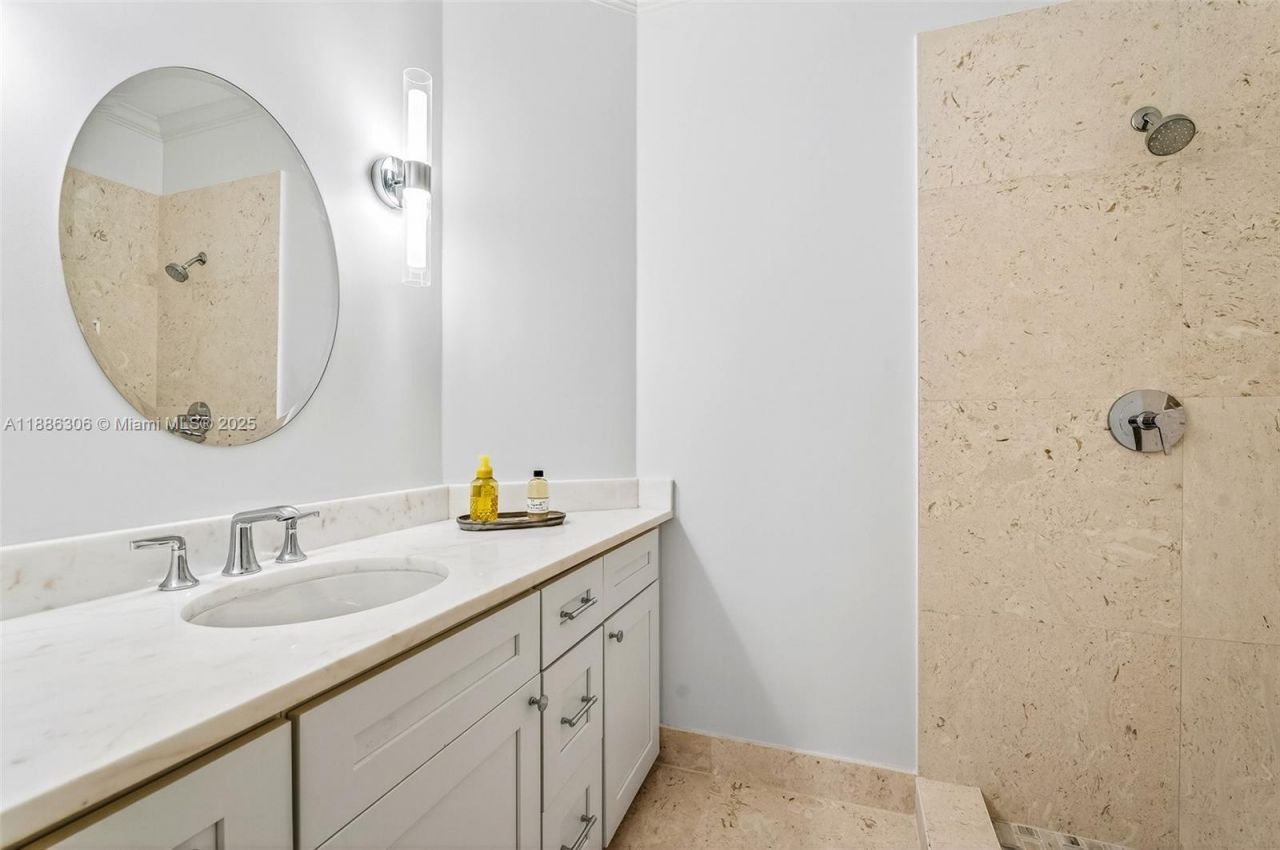 906 Holoma Dr, Vero Beach, FL 32963 Photo