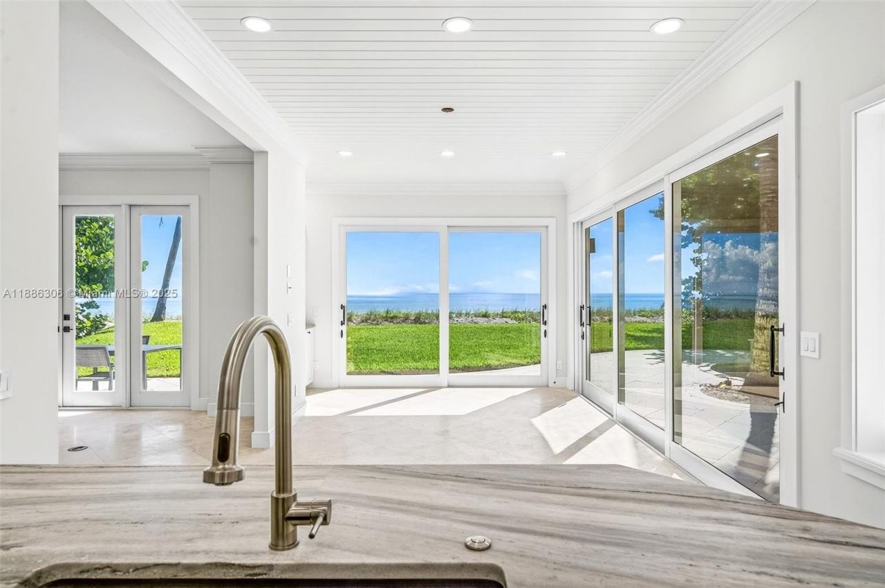 906 Holoma Dr, Vero Beach, FL 32963 Photo