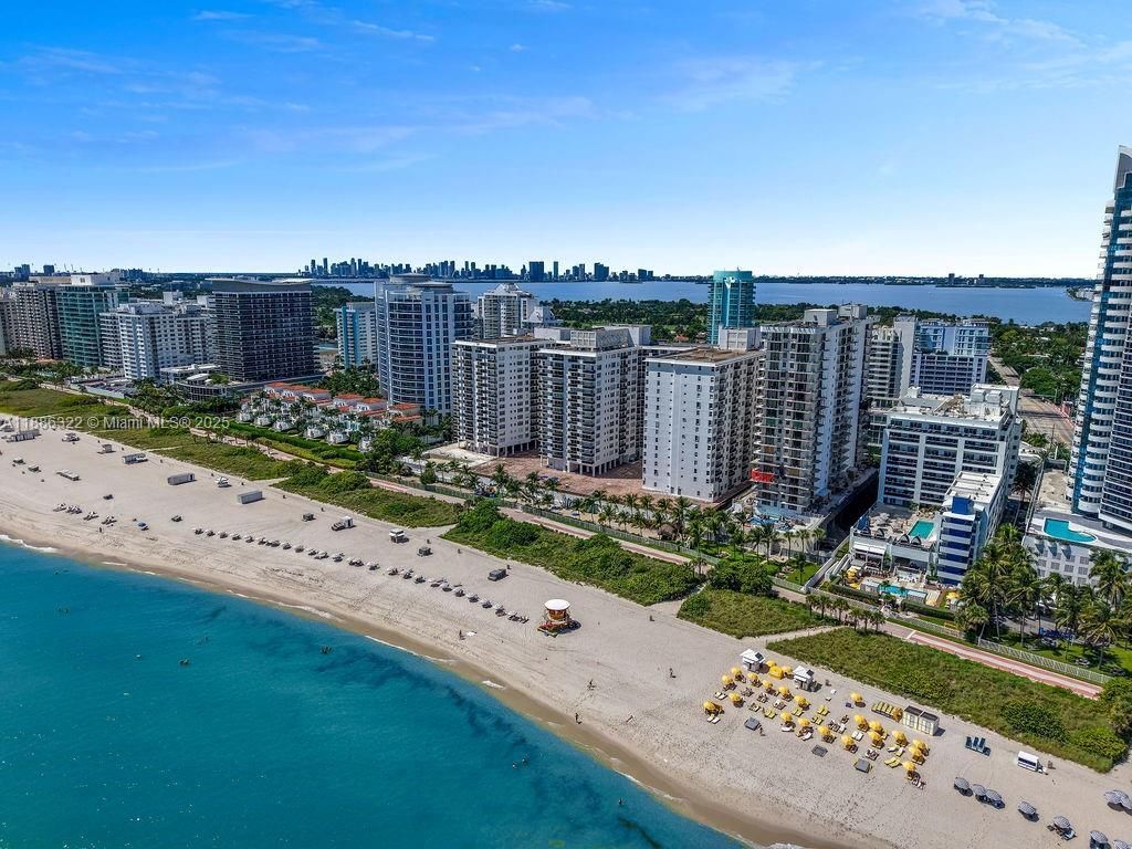 6039 Collins Ave, Unit 1126, Miami Beach, FL 33140 Photo