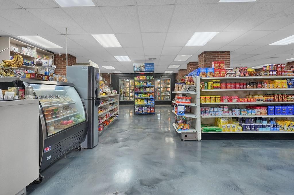 6039 Collins Ave, Unit 1126, Miami Beach, FL 33140 Photo