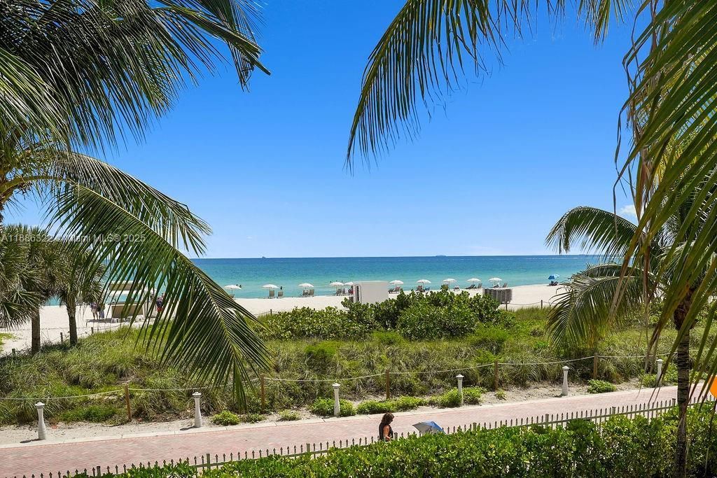 6039 Collins Ave, Unit 1126, Miami Beach, FL 33140 Photo