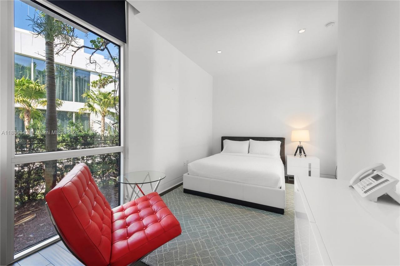 440 S Hibiscus Dr, Miami Beach, FL 33139 Photo