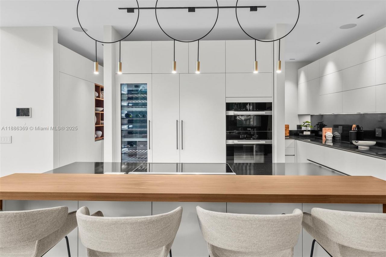 3306 NE 16th St, Fort Lauderdale, FL 33304 Photo