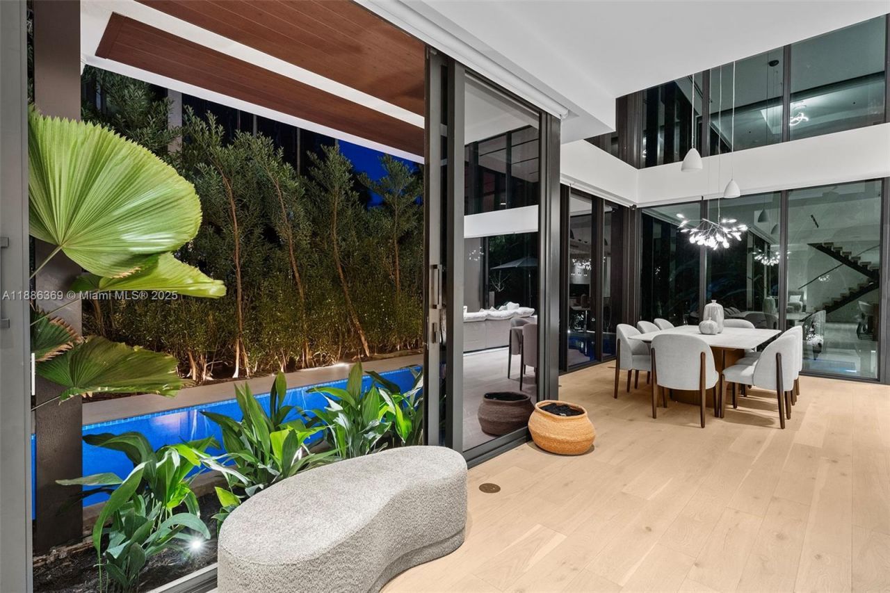 3306 NE 16th St, Fort Lauderdale, FL 33304 Photo