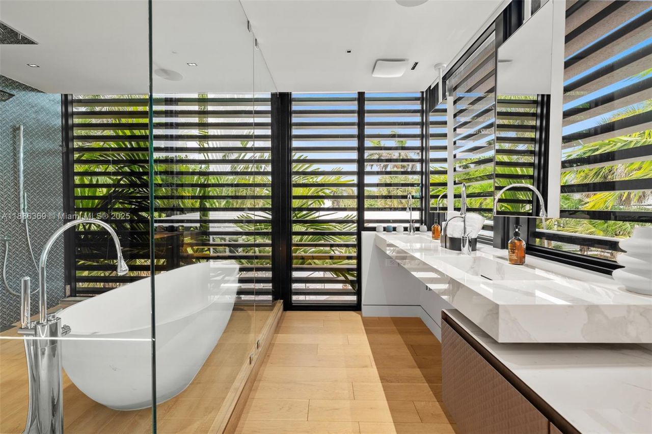 3306 NE 16th St, Fort Lauderdale, FL 33304 Photo