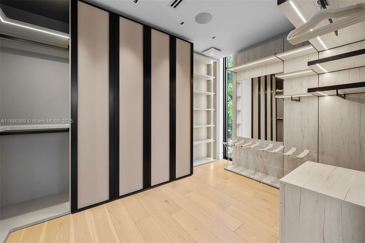 3306 NE 16th St, Fort Lauderdale, FL 33304 Photo